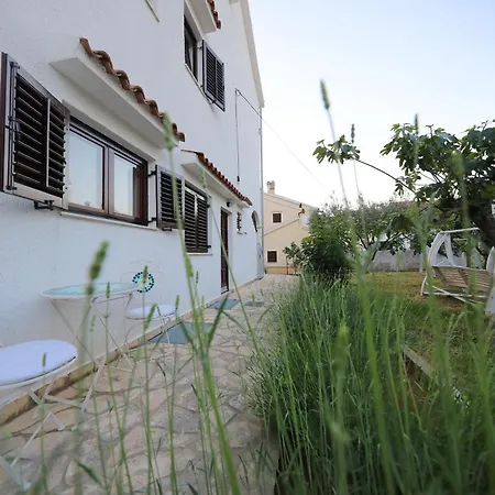 Guest house Apartments And A Room Ina
