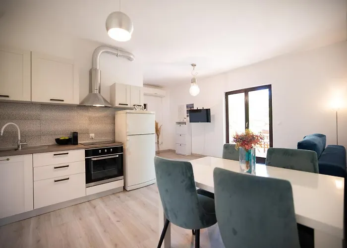 And A Ina Casa de hóspedes Zadar